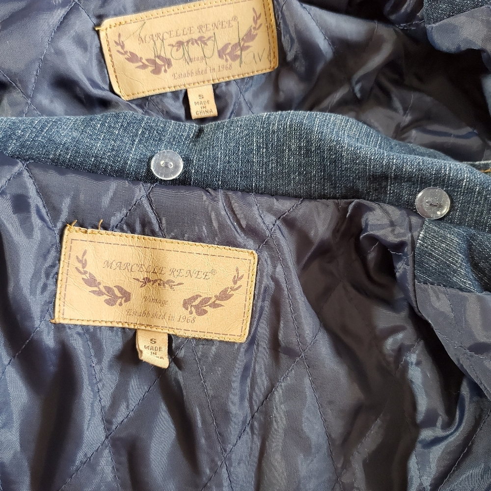 Vintage jean jacket Host Pick🥳 - Picture 3 of 8